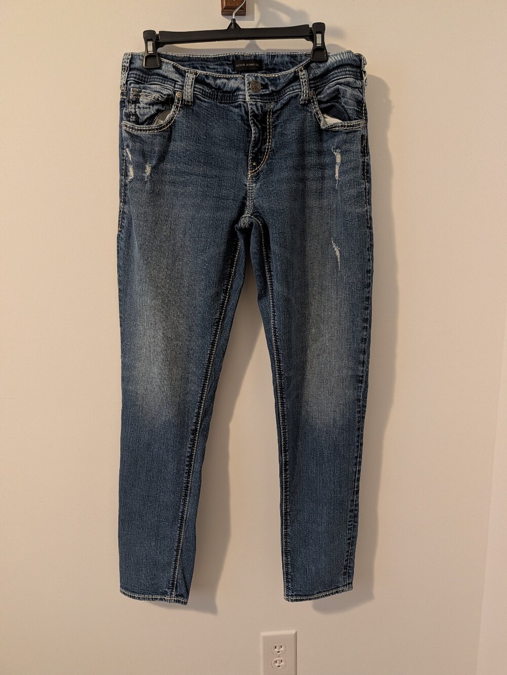 Silver girlfriend jeans women's 32x29.